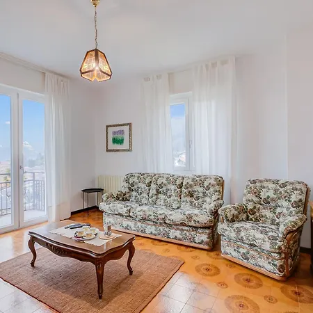 Zio Enry Terrace In Orta - Happy
