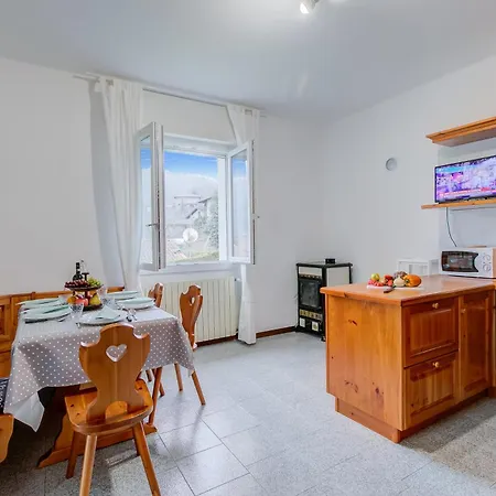 Zio Enry Terrace In Orta - Happy * Armeno