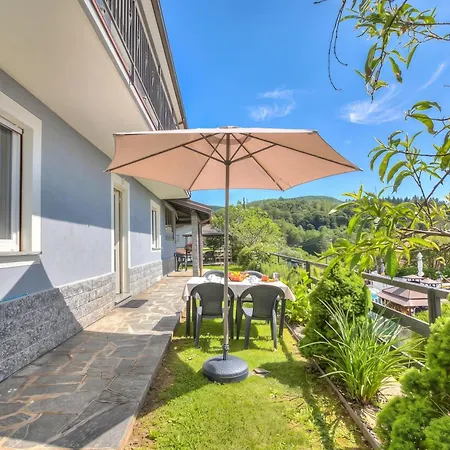 Zio Enry Terrace In Orta - Happy * Armeno